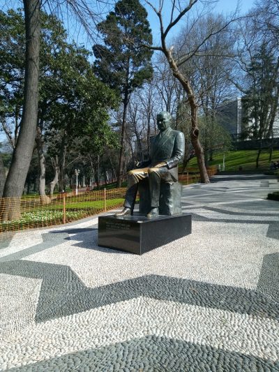 Памятник Ататюрку, 1981 г.